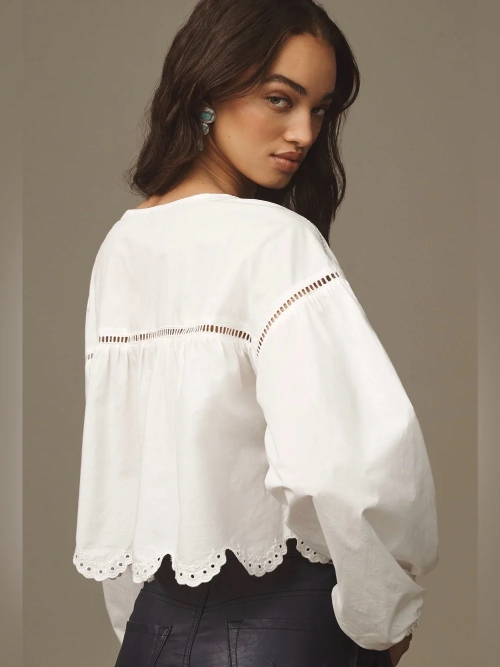 New with Tags Anthropologie Long Sleeve Scallop Trim Blouse Sz S